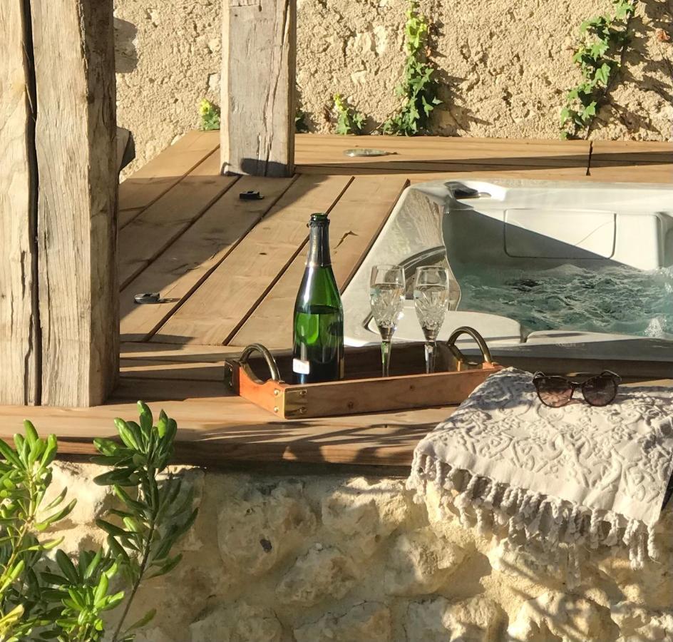 Les Ombrieres Bed & Breakfast Porcheresse Luaran gambar