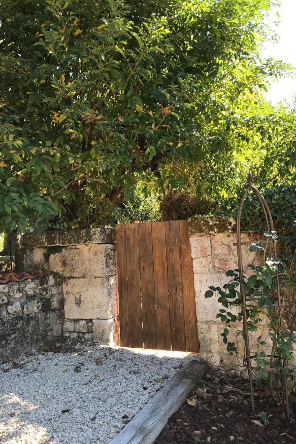 Les Ombrieres Bed & Breakfast Porcheresse Luaran gambar